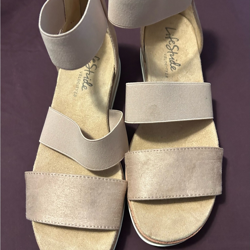 Life Stride Women's Pink Suede Sandals